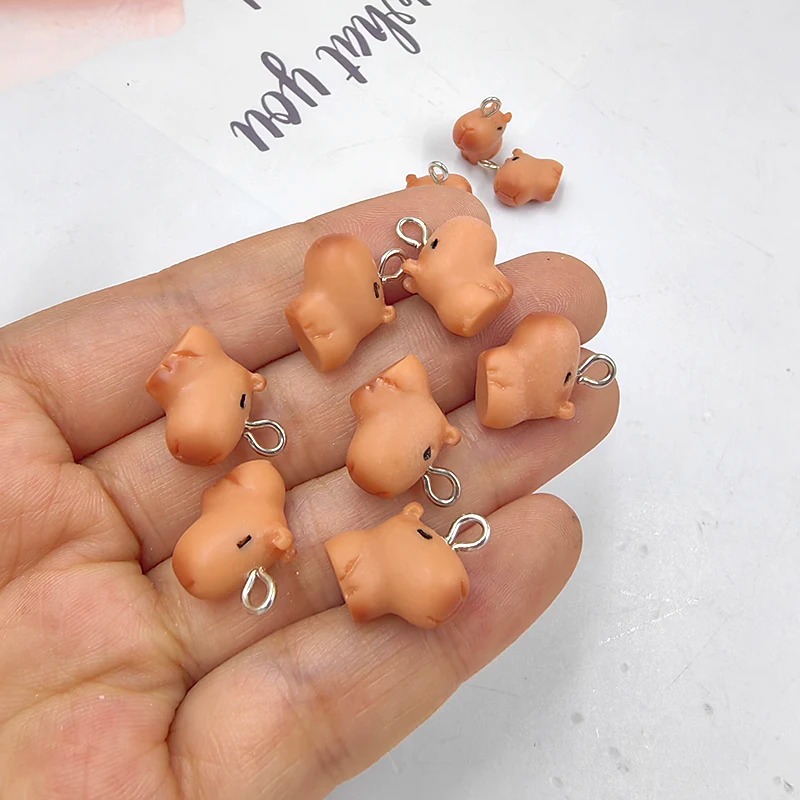 Resin Art Earrings - 10 stuks schattige kleine capibara-bedels voor